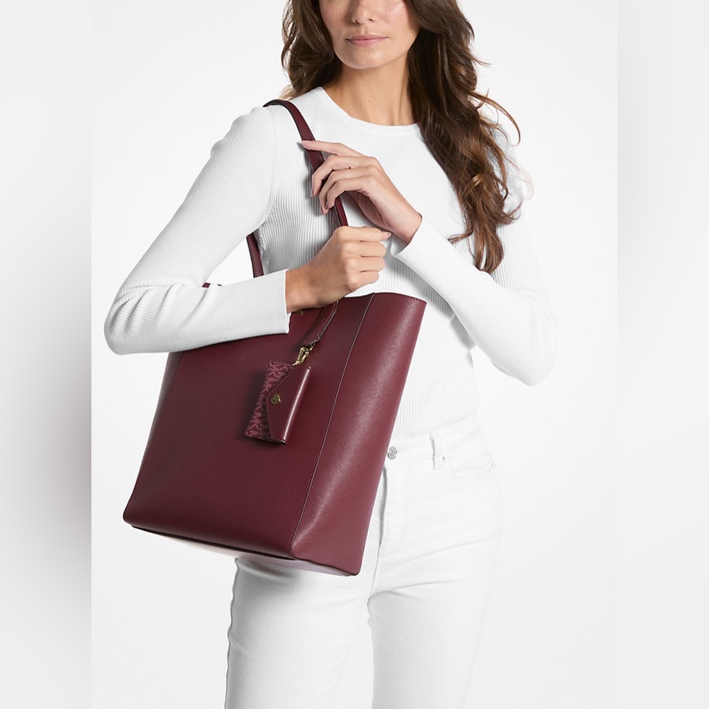 MICHAEL KORS Large Saffiano Leather Tote Bag With Card Case